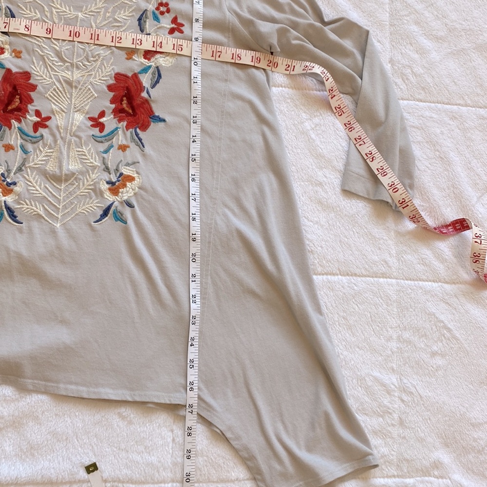 Living Planet embroidered tunic top size M - Picture 7 of 7